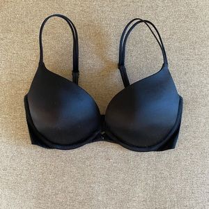 Victoria’s Secret bombshell bra